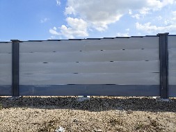 鋼結(jié)構(gòu)圍擋與聚乙烯圍欄的區(qū)別及應用場景【旭東圍擋廠家】