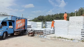 圍擋選錯一款，工地多折騰！龍崗學(xué)校建設(shè)工地用需要1000平方米發(fā)貨